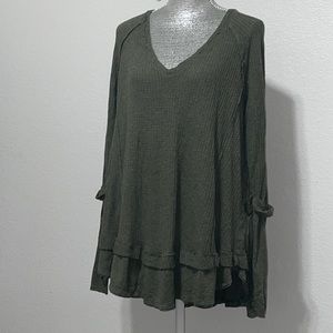 We the free‎ thermal long sleeve blouse small lagenlook ruffles